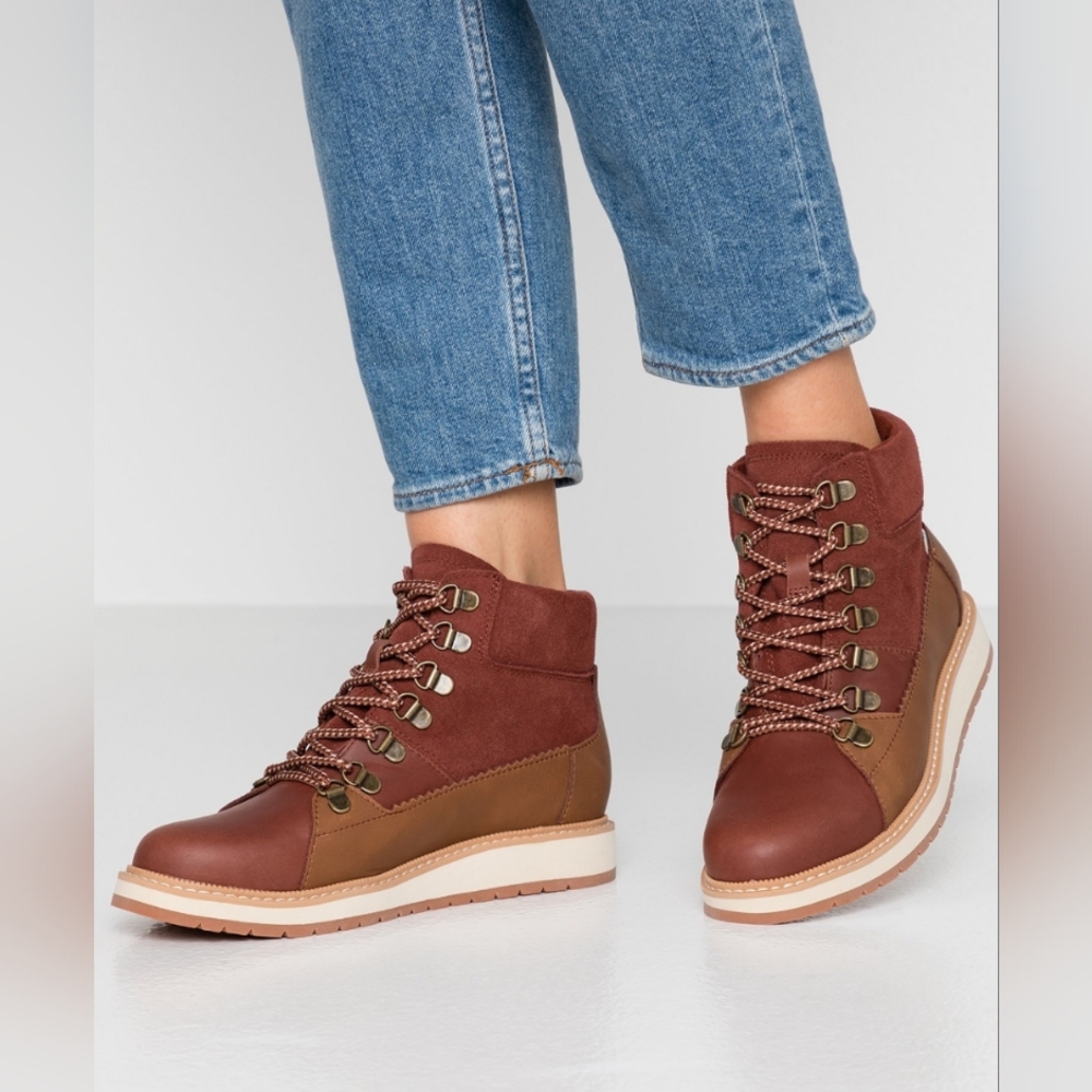 TOMS Mesa Lace Up Casual Leather Boots Brown Size 9 